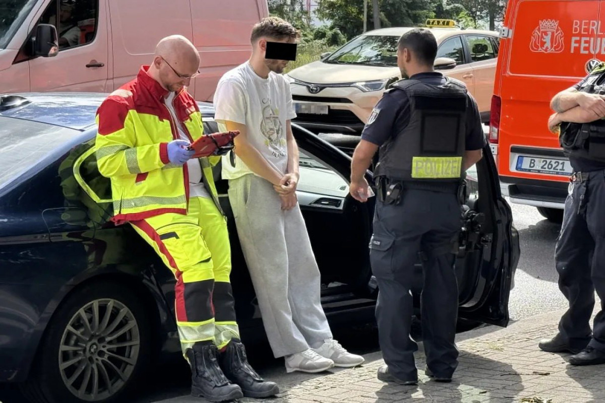 Car drives into pedestrians in Berlin, several injured