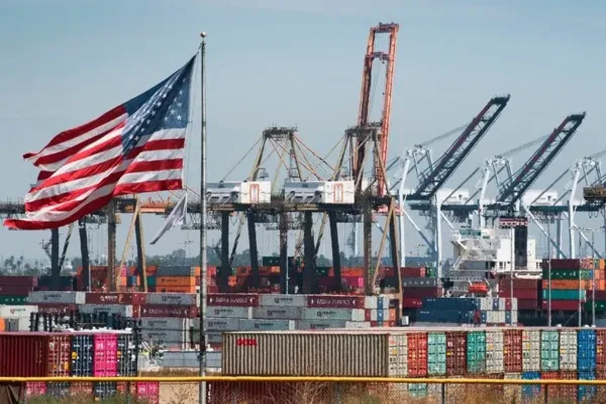 U.S. trade deficit widens more than expected in July