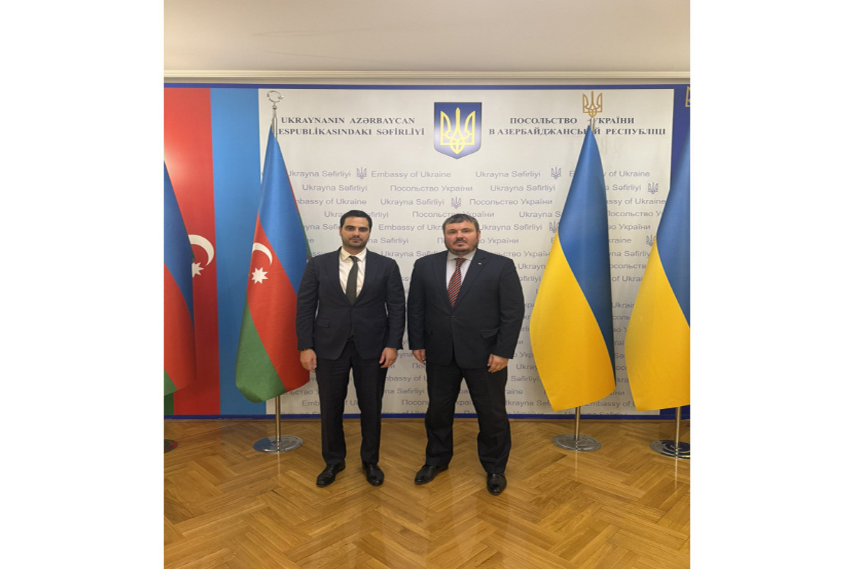 Ukraine and Slovakia ambassadors meet in Baku to discuss cooperation and support