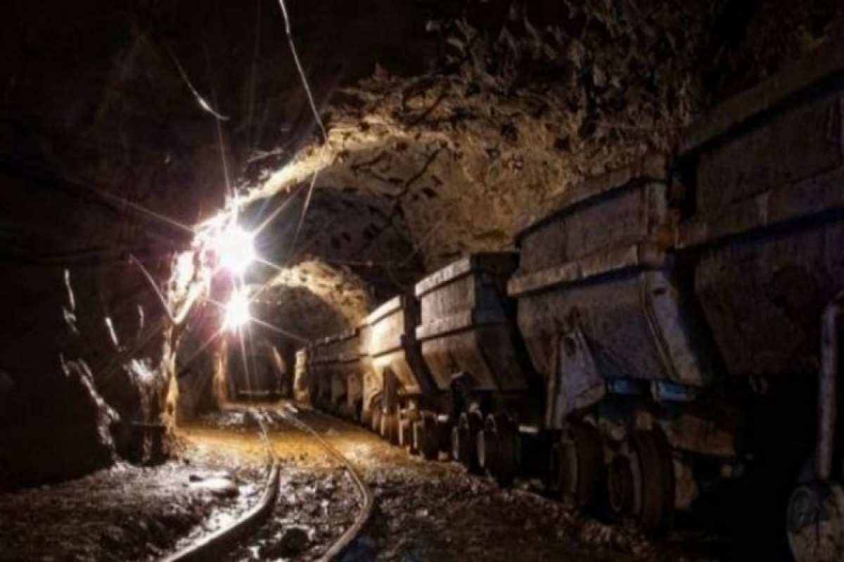 Sudan gold mine collapse kills six, traps others: Officials
