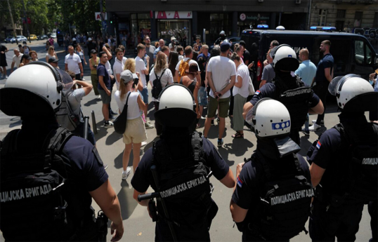 At least 14 police officers injured during protests in Serbia