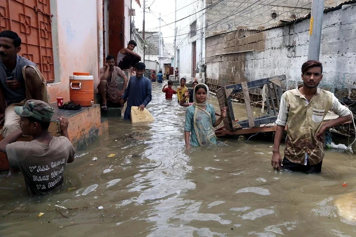 Death toll from monsoon rains in Pakistan reaches 905