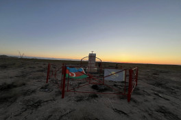 US Embassy Counselor visits AZAL plane crash site
