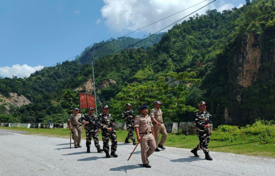 India tightens security measures on border with Nepal