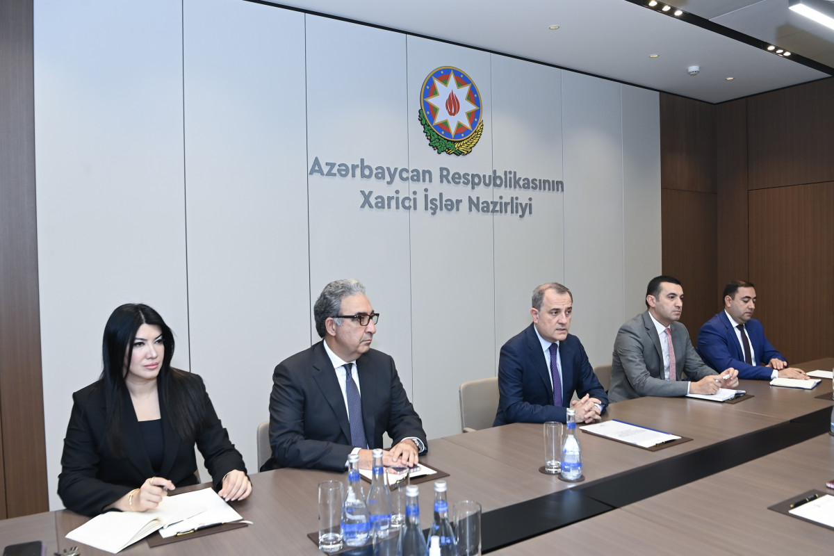 Azerbaijan’s FM discusses regional and international security issues with U.S. State Department official