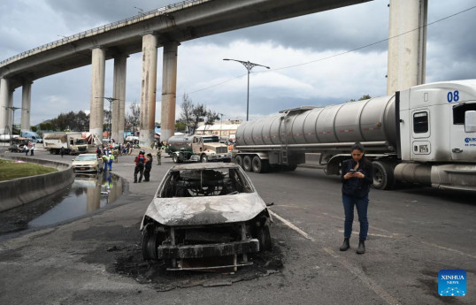 Tanker truck explodes on Mexican highway, killing 3 and injuring 70-PHOTO -UPDATED 
