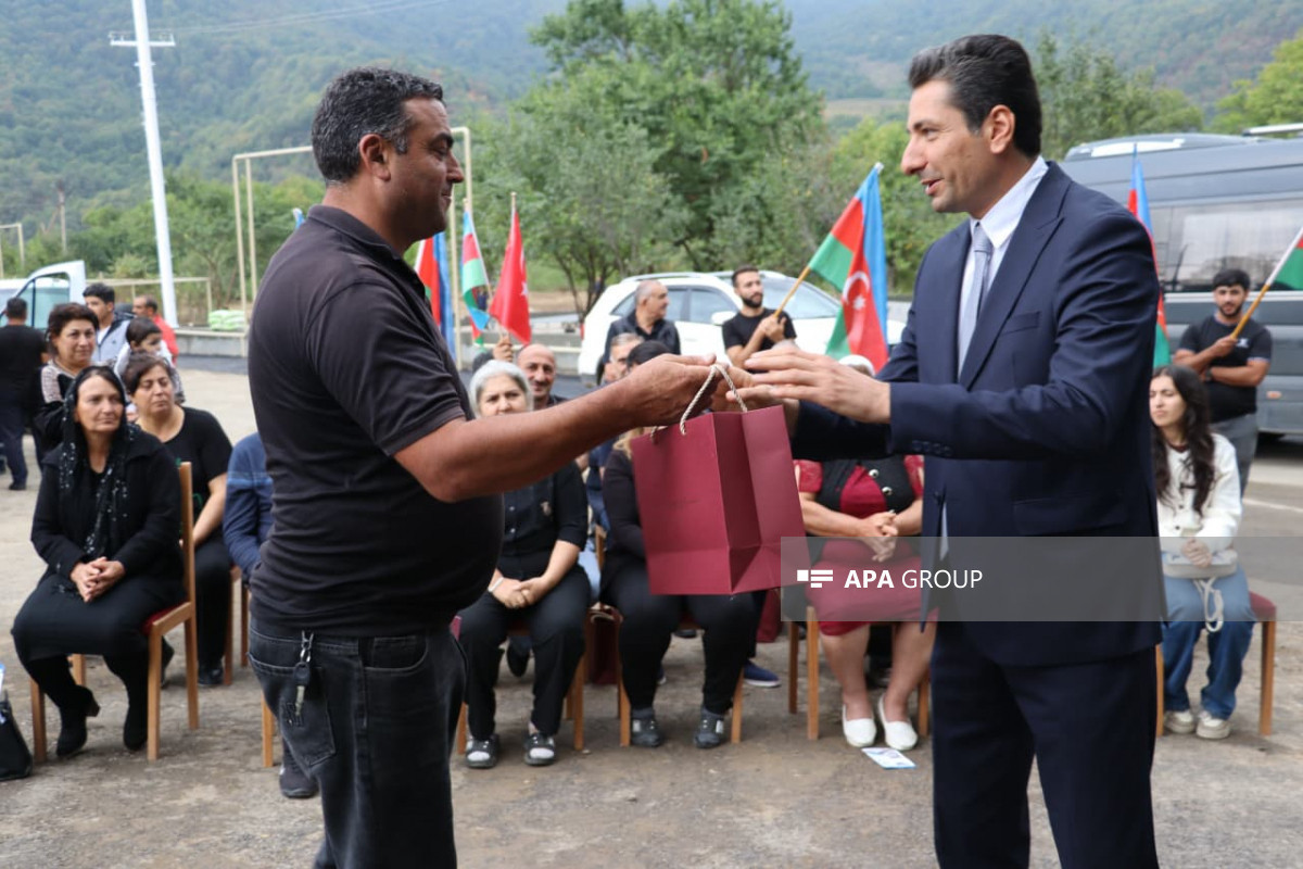 First relocation caravan reached Badara village of Khojaly, keys were handed over-PHOTO 