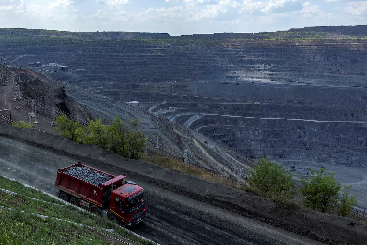 Ukraine, US to scout for minerals deal investment projects
