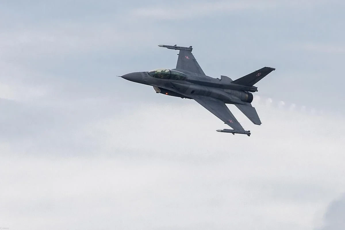 Poland scrambles fighter jets allegedly due to UAV threat