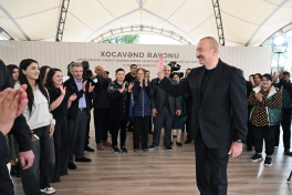 President Ilham Aliyev met with residents of Girmizi Bazar, Hadrut settlements, and Sos village-UPDATED 