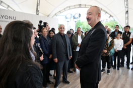 President Ilham Aliyev met with residents of Girmizi Bazar, Hadrut settlements, and Sos village-UPDATED 