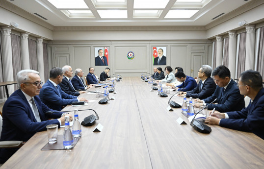 Azerbaijani PM met with Deputy Chairman of All-China Committee of Chinese People's Political Consultative Conference