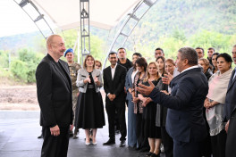 President Ilham Aliyev met with residents of Badara, Dashbulag, Seyidbayli and Shushakand villages of Khojaly-PHOTO -UPDATED 