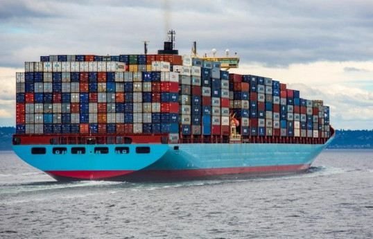 Azerbaijan and UAE sign contract for construction and sale of two container ships