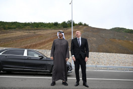 Presidents of Azerbaijan and United Arab Emirates posed for photo against background of Dashalti village in Shusha district