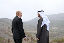 Presidents of Azerbaijan and United Arab Emirates posed for photo against background of Dashalti village in Shusha district
