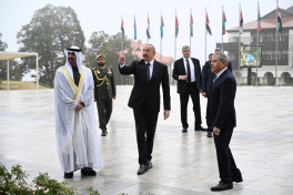 Presidents of Azerbaijan and United Arab Emirates viewed bullet-riddled monuments of prominent Azerbaijani figures in Shusha -PHOTO 