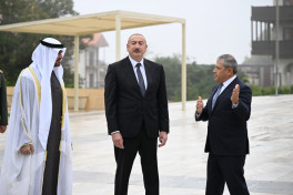 Presidents of Azerbaijan and United Arab Emirates viewed bullet-riddled monuments of prominent Azerbaijani figures in Shusha -PHOTO 