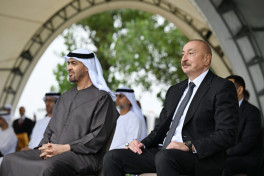 Presidents Ilham Aliyev and Sheikh Mohamed bin Zayed Al Nahyan watched Karabakh horses show at Jidir Duzu