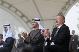 Presidents Ilham Aliyev and Sheikh Mohamed bin Zayed Al Nahyan watched Karabakh horses show at Jidir Duzu