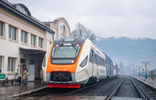 Russia strikes Ukrainian railway