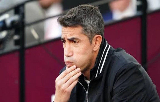 Benfica's head coach resigns after defeat to Qarabag
