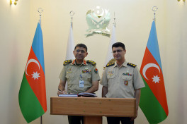 Delegation led by Bangladeshi general arrives in Azerbaijan -VIDEO 