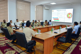 Delegation led by Bangladeshi general arrives in Azerbaijan -VIDEO 