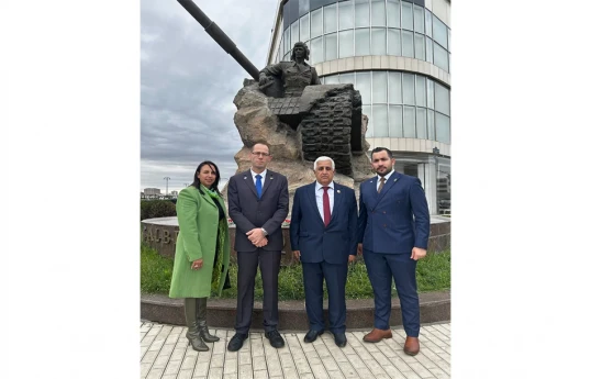 Israel’s ambassador visits monument of Azerbaijan’s National Hero Albert Agarunov