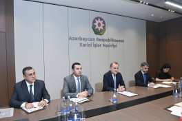 New French ambassador presents copy of credentials to Azerbaijani FM