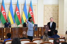 Documents signed between Azerbaijan and Rwanda exchanged, Presidents made press statements-UPDATED 