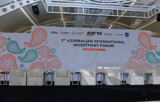 1st Azerbaijan International Investment Forum kicks off in Baku-PHOTO 