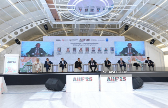 Azerbaijan, UAE sign agreement on development of "City within City" Concept