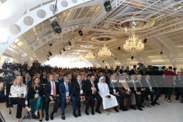 1st Azerbaijan International Investment Forum kicks off in Baku-PHOTO 