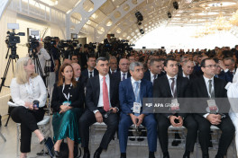1st Azerbaijan International Investment Forum kicks off in Baku-PHOTO 