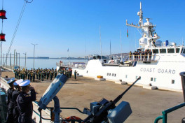 Russian border guard ship “Rasul Hamzatov” visits Baku port -PHOTO 