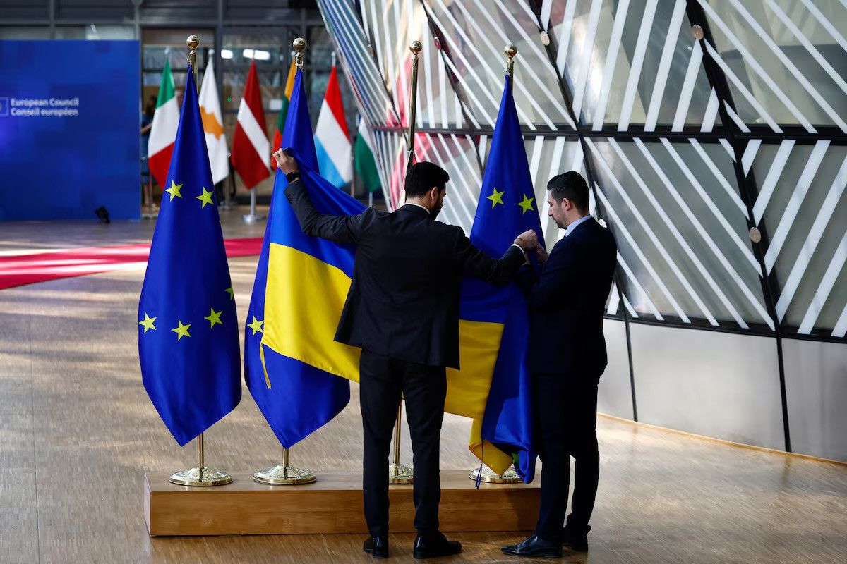EU 