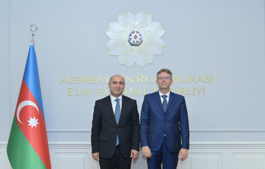Azerbaijani and Hungarian ministers discuss prospects for cooperation in science and education