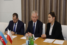 Azerbaijani emergency situations minister meets Polish ambassador
