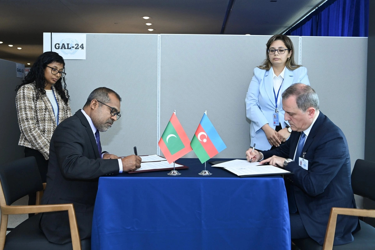 Azerbaijan, Maldives abolish visa requirement for holders of ordinary passports