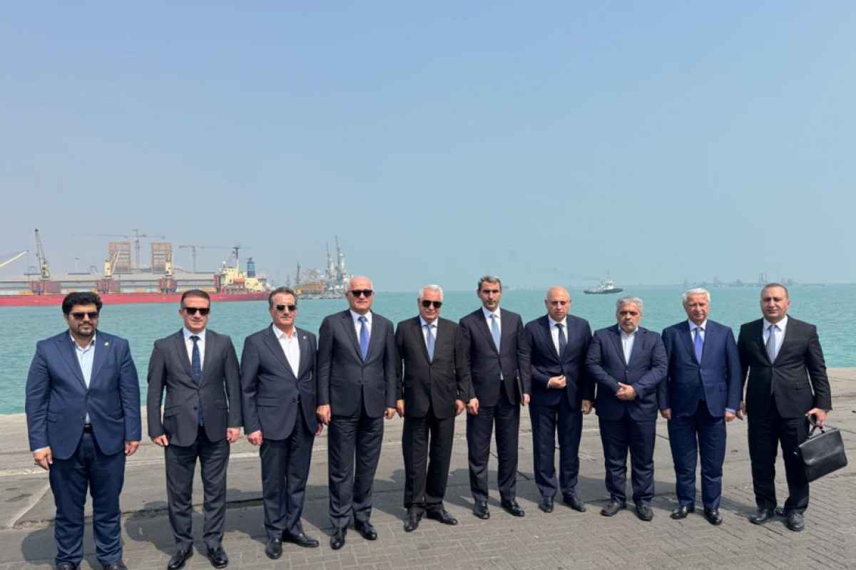 Delegation led by Deputy Prime Minister Shahin Mustafayev visits Bandar Abbas port of Iran