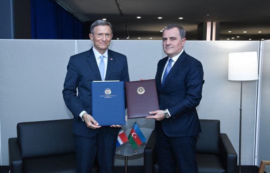 Azerbaijan, Dominica abolish visa requirement
