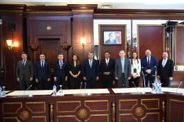 Azerbaijani parliament hosts UK delegation led by Lord Aamer Sarfraz