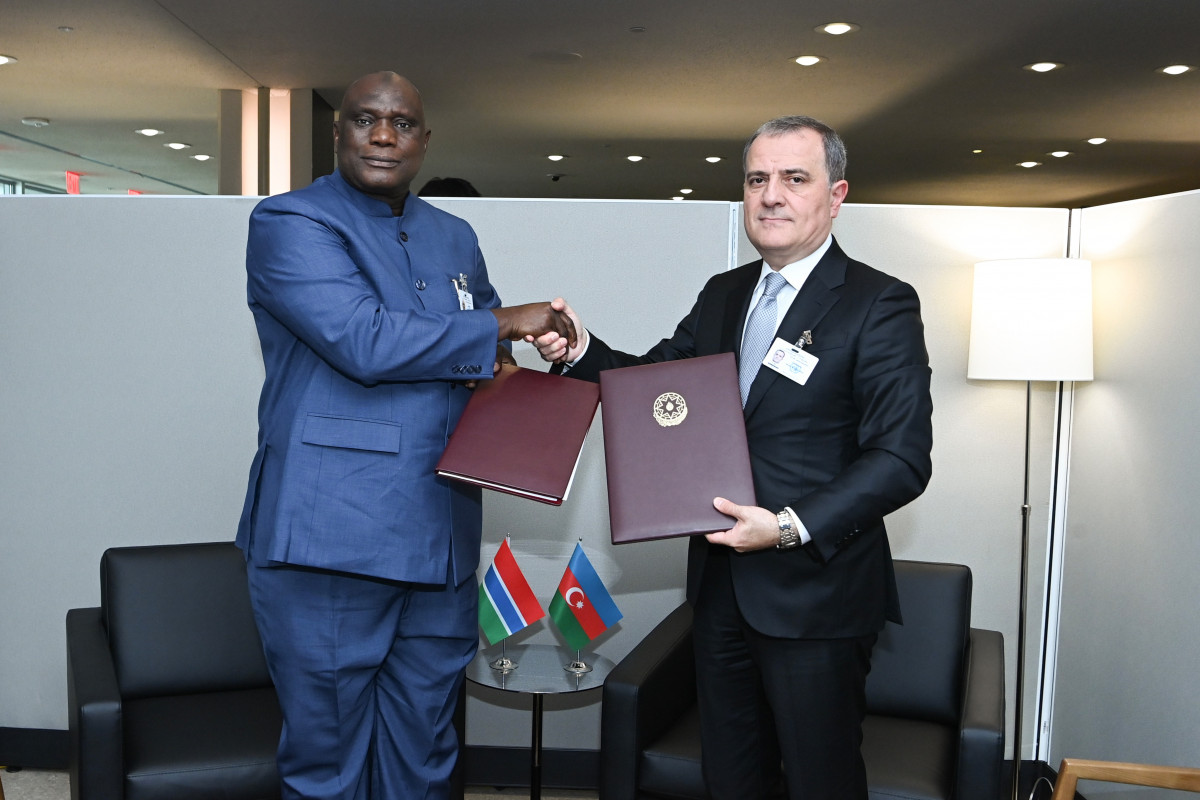 Azerbaijani, Gambian Foreign Ministries sign MoU
