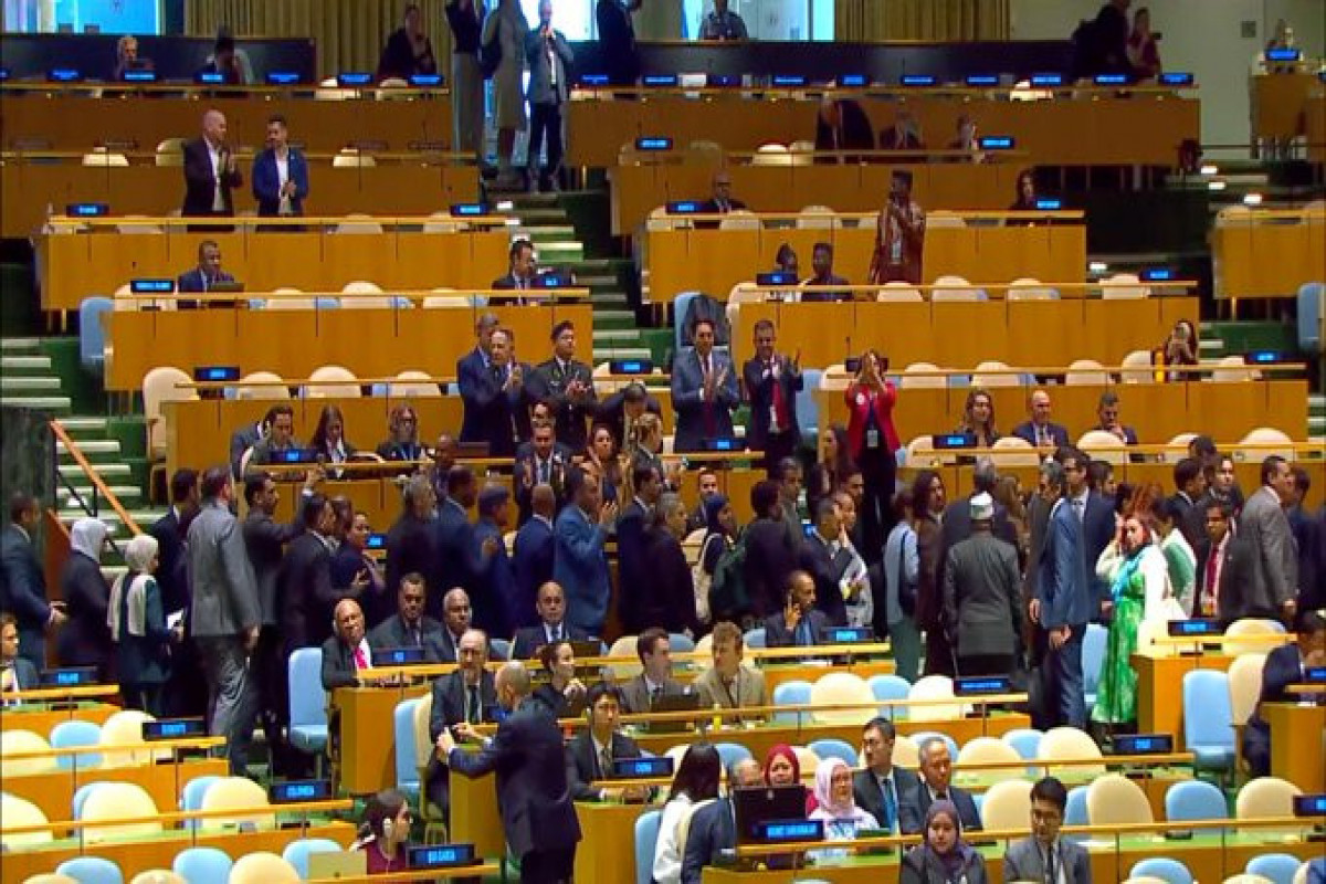 Hundreds of diplomats walk out as Netanyahu prepares to address UN General Assembly -VIDEO 