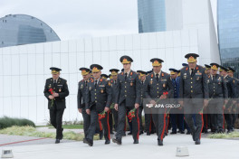 Azerbaijani government and state officials visit Victory Monument-PHOTO 