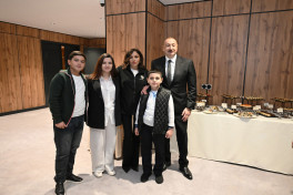President Ilham Aliyev and Mehriban Aliyeva met with the children of martyrs at the opening of the CIS Games in Ganja
