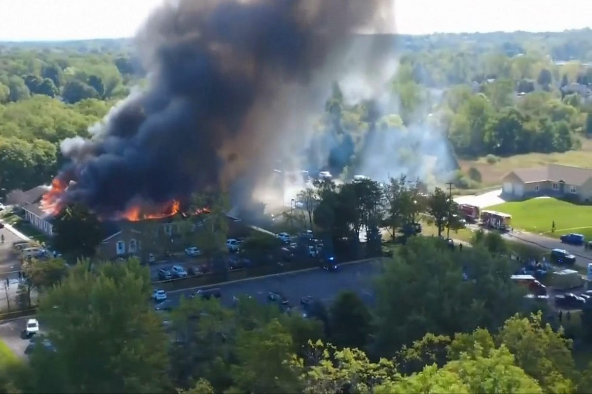 At least 2 dead and 8 others wounded after shooting and fire at Michigan church
