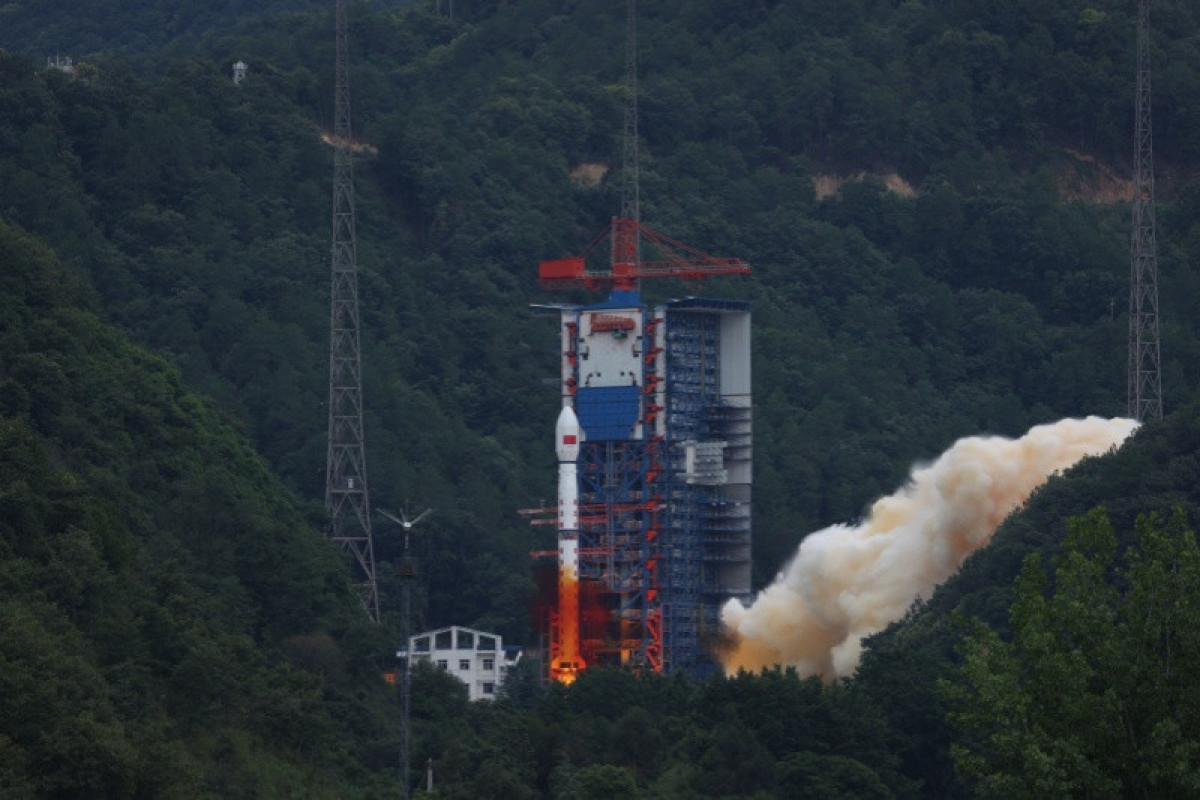 China successfully launches two new test satellites