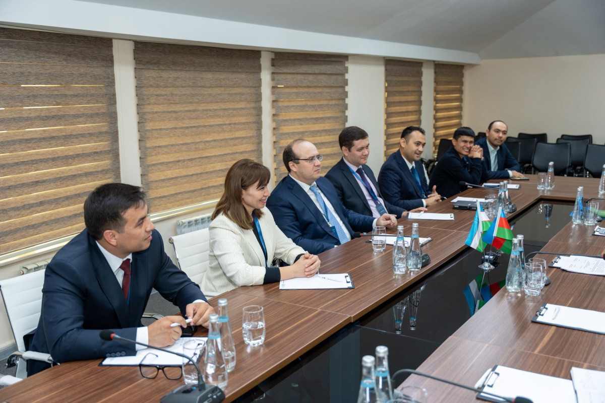 Azerbaijan, Uzbekistan discuss media cooperation at II bilateral forum
